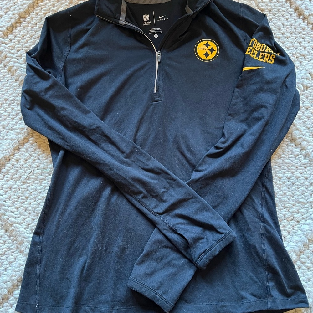 Women's Nike Pittsburgh Steelers Core Half Zip Top in black|Size L